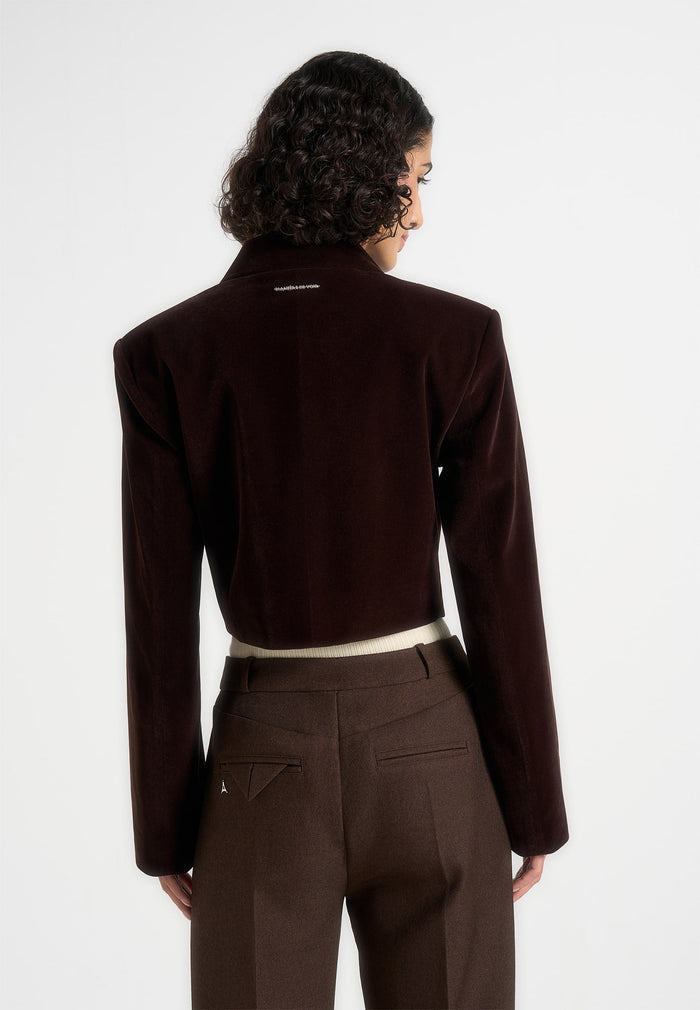 adina-structured-velvet-jacket-brown