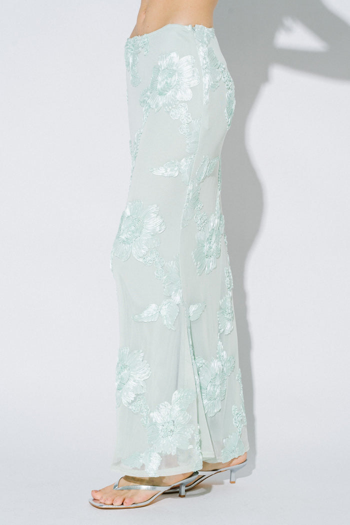 Bre Floral Jacquard Embroidery Maxi Skirt
