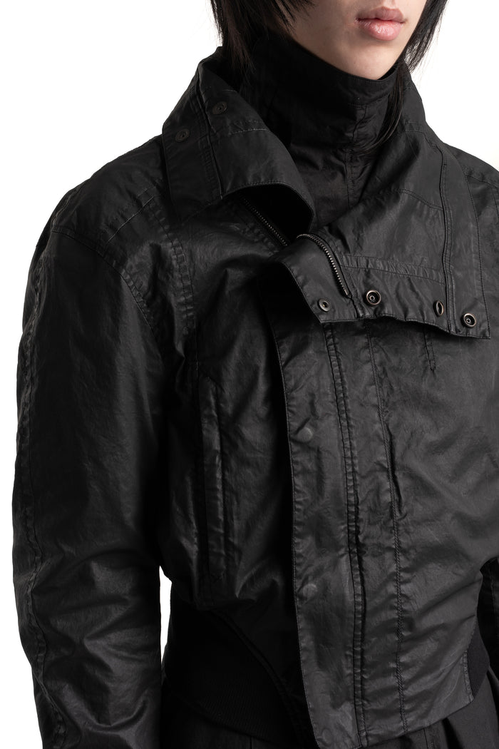 Julius_7 | SS26 - Coated Cropped High Neck Jacket, 937BLM5