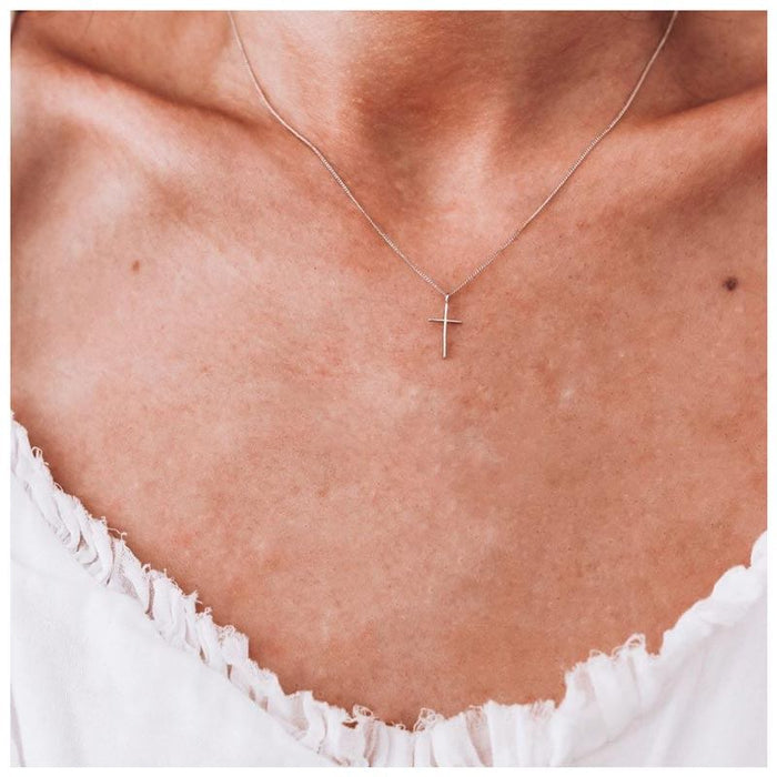 Lindi Kingi Deluxe Exalted Cross Necklace - Gold | Koop.co.nz