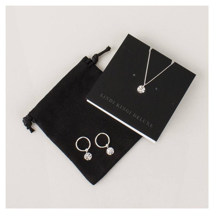 Lindi Kingi Deluxe Hammered Disc Necklace - Silver | Koop.co.nz