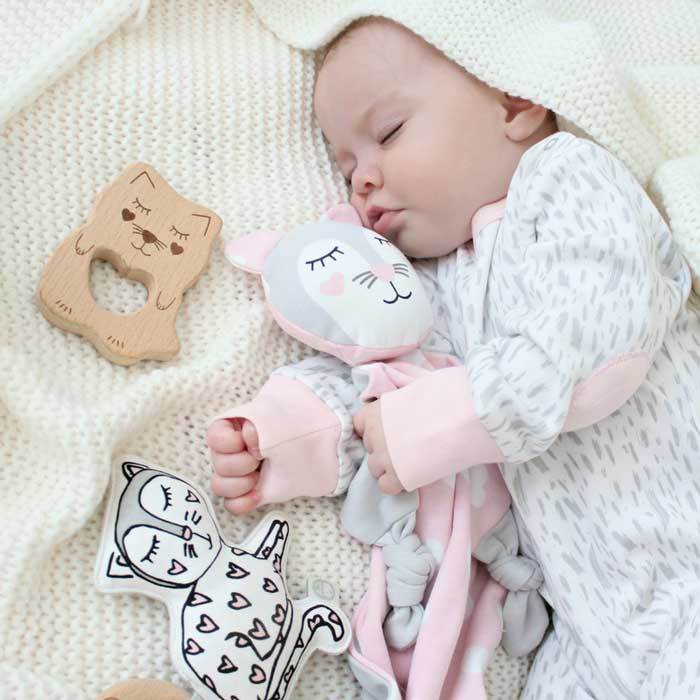 Kippins Kitty Cat Organic Cotton Teething Rattle | Koop.co.nz