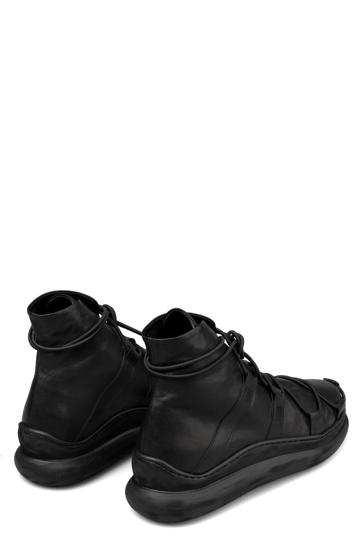 Puro | SS26 - Laced lamb leather sneakers | HIGH DEFINITION