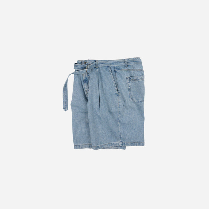 LYOCELL BELTED DENIM SHORTS - LIGHT BLUE