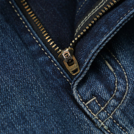 LYOCELL BELTED DENIM SHORTS - MID BLUE
