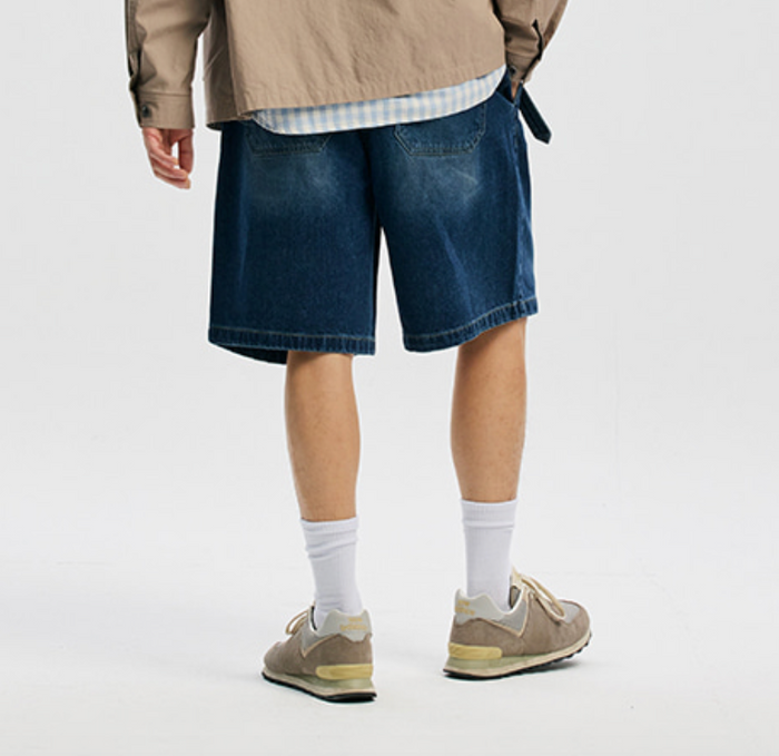 LYOCELL BELTED DENIM SHORTS - MID BLUE