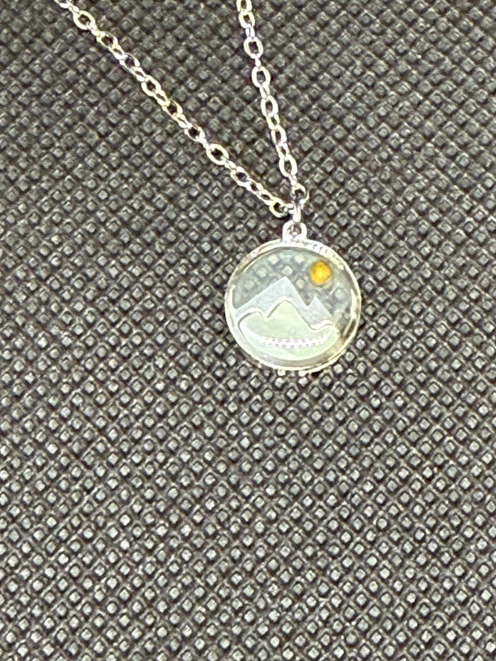 Mustard Seed Necklace – Faith-Inspired Pendant in Silver or Rose Gold