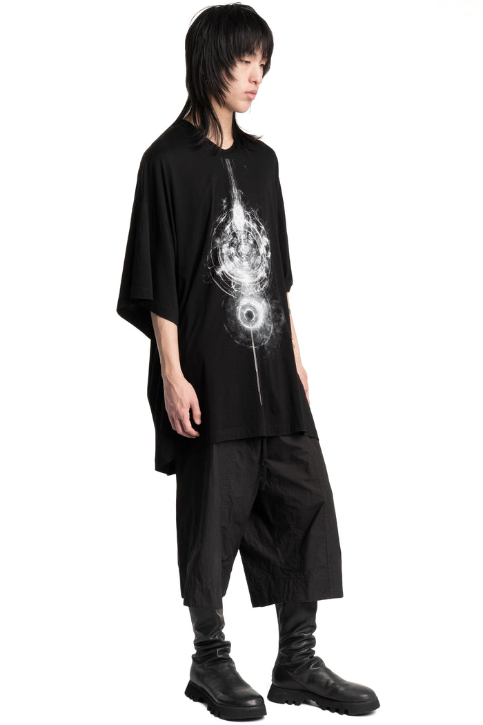 Julius_7 | SS26 - Oversized Print T-Shirt, Black 937CPM1