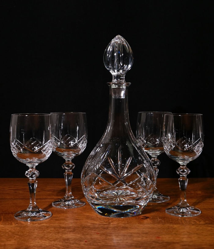 Panel Style Wine 5 Piece Hosting Set