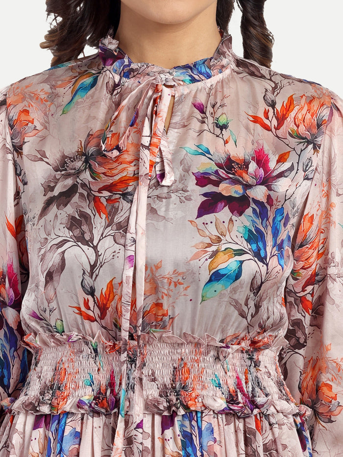 Women’s floral Pouline dress with long sleeves, flowy maxi fit and elegant stylish design