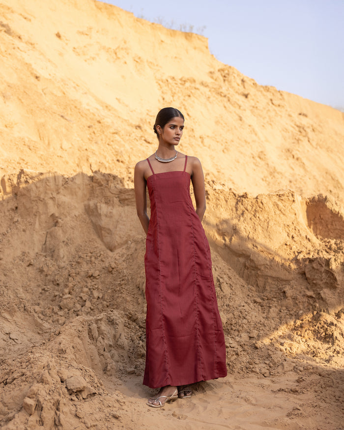 Rhysa Dress - Maroon