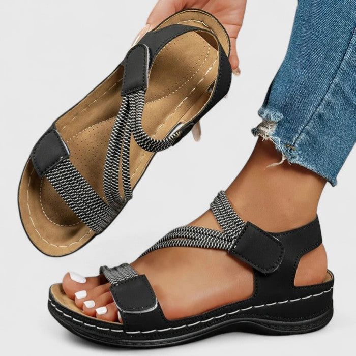 Black / 6