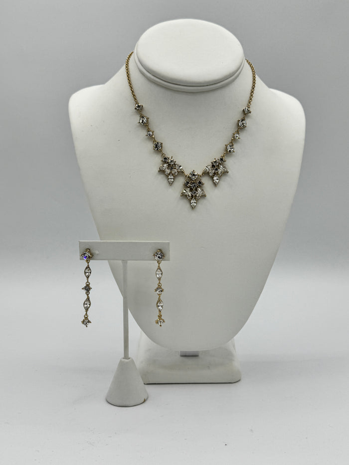 Silver Bloom Necklace Set