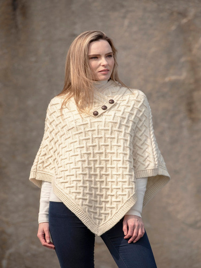 super_soft_poncho_natural_d43af9aa-d6e4-48be-bfea-d74f1eb1bdb0.jpg