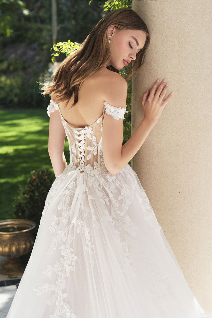 WL057 - Andrea Leo Couture