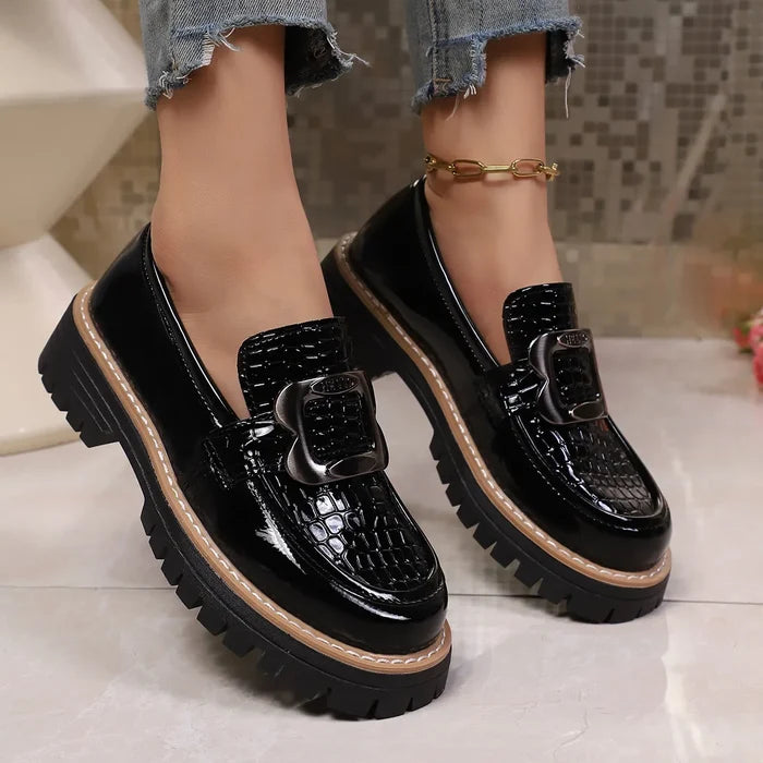 Women’s Large-Size Platform Loafers