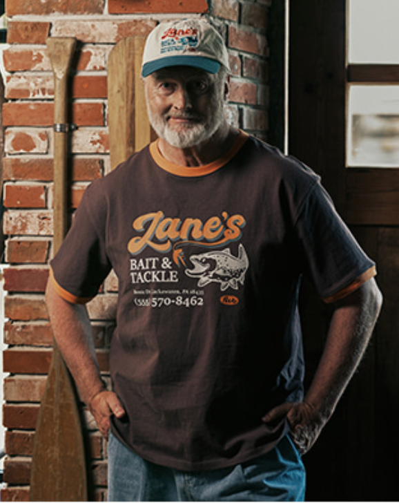 ZANE'S BAIT & TACKLE RINGER T-SHIRT - BROWN